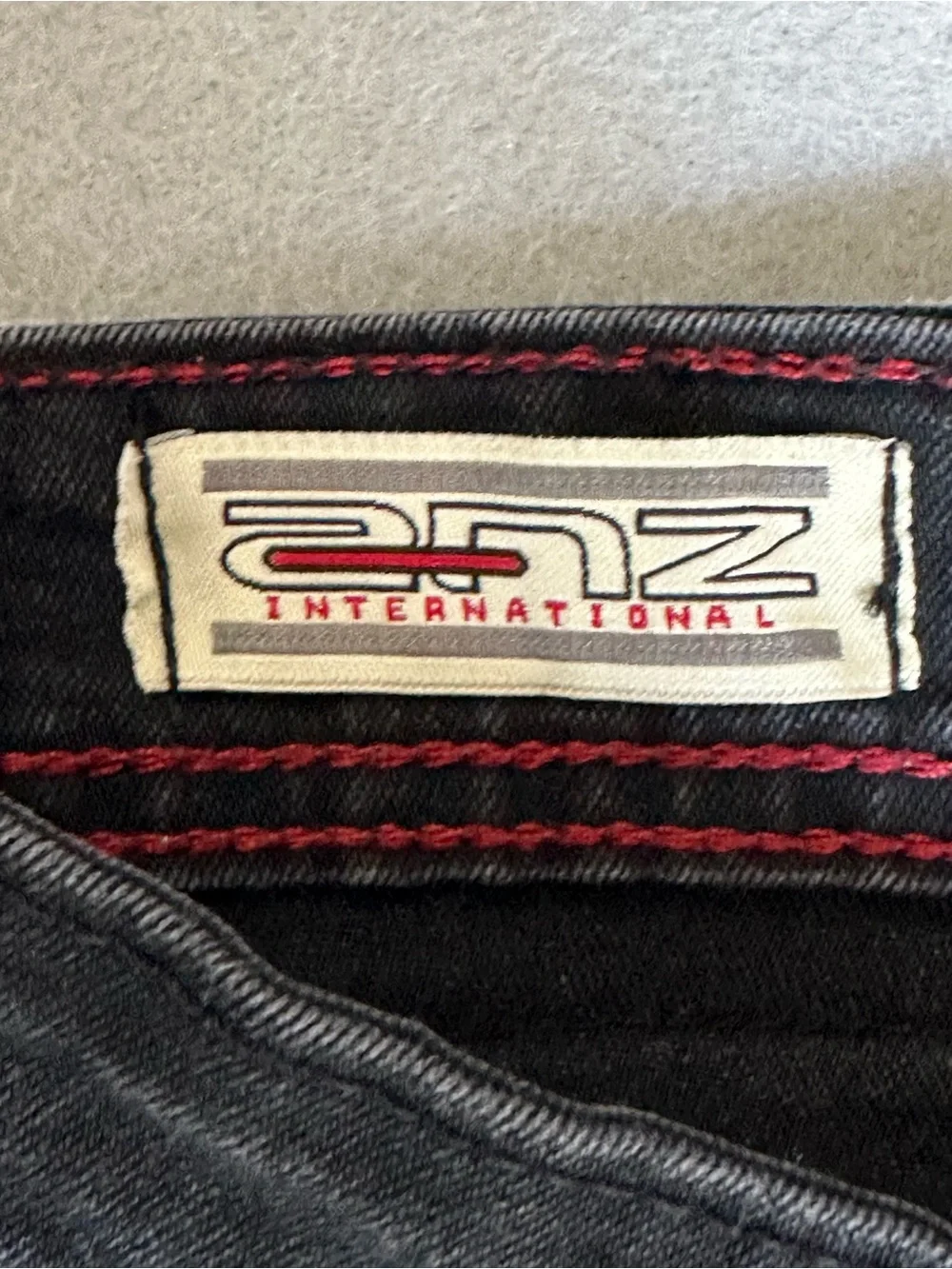 Slim Straight Men's Jeans in Black